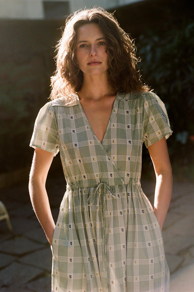 The Dawn Dress Petites | Linden Picnic Floral