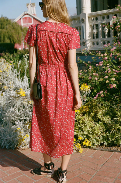 The Simple Dawn Dress | Cascading Daisy