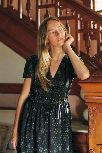 The Simple Dawn Dress Petites | Noir Strawberry