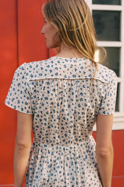 The Simple Dawn Dress Petites | Cream Blueberry Harvest