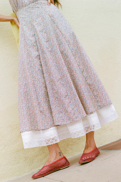 The Olivia Dress Petites | Chamomile Rose Cluster