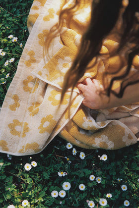 Daisy Beach Towel | Sunshine Daisy